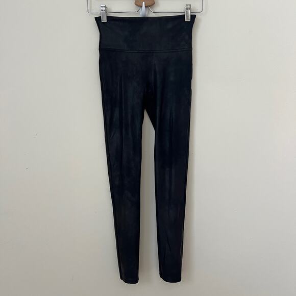 SPANX Faux Leather Leggings Black Size Small - Picture 2 of 12